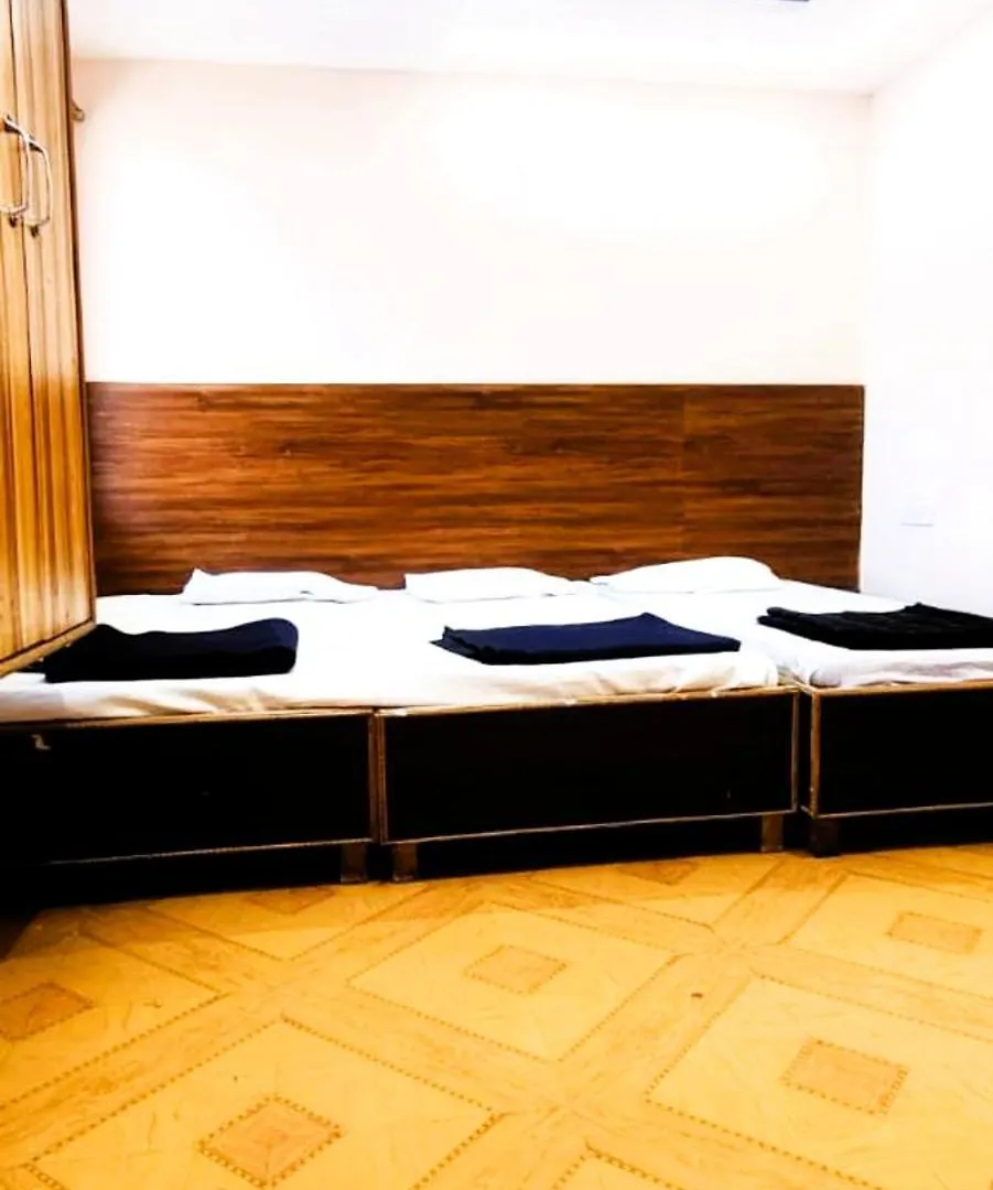 M R Swastik Guest House Varanasi Near Beniya Park - Excellent Stay With Family, Parking Facilities